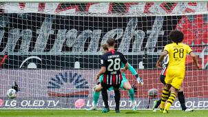 <p>Axel Witsel (rechts) erzielte das 0:1.</p>