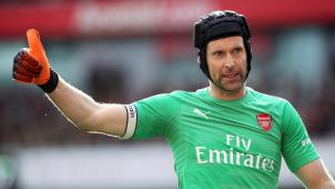 <p>Petr Cech versucht sich in seiner Freizeit als Eishockey-Keeper.</p>