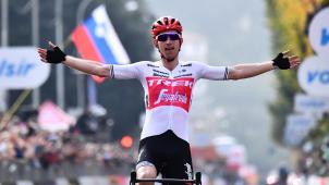 <p>Bauke Mollema hat überraschend die 113. Lombardei-Rundfahrt gewonnen und damit den größten Erfolg seiner Karriere gefeiert.</p>
