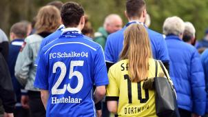 <p>Langsam werden Fußballfans im Ruhrgebiet unruhig. Am Samstag, 26. Oktober, ist Revierderby: FC Schalke 04 gegen Borussia Dortmund.</p>