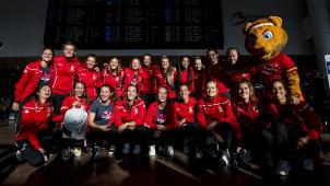 <p>Die „Red Panthers“ vor dem Abflug nach China.</p>