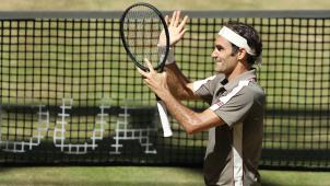 <p>Roger Federer hatte am Sonntag durch das 6:2, 6:2 im Finale gegen Alex de Minaur zum zehnten Mal in seiner Heimatstadt triumphiert.</p>