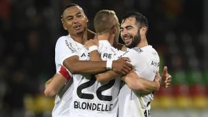 <p>Olivier Verdon (l.) ist zufrieden mit seiner Leistung.</p>