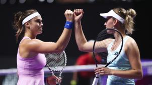<p>Elise Mertens (rechts) und Aryna Sabalenka haben beim WTA-Finale ihren ersten Sieg gefeiert.</p>