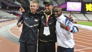 <p>Der umstrittene Alberto Salazar (Mitte) mit Mo Farah (rechts) und dem US-Amerikaner Galen Rupp (links)</p>
