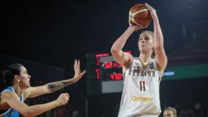 <p>Emma Meesseman (rechts) erzielte gegen die Ukraine die meisten Punkte für die Cats.</p>