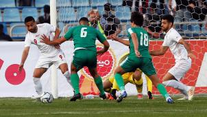 <p>Omid Ebrahimi (ganz links) von der AS Eupen im Trikot der iranischen Nationalmannschaft</p>