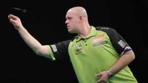 <p>Der niederländische Dartprofi Michael van Gerwen in Aktion</p>