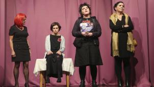 <p>Die Theatergruppe Kettenis wusste mit der „Mordsbeerdigung“ von Stefan Altherr ihr Publikum zu begeistern.</p>