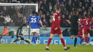 <p>Roberto Firmino (Zweiter von rechts, verdeckt) bei einem seiner zwei Treffer.</p>