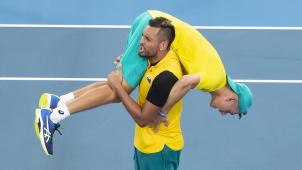 <p>Alex De Minaur und Nick Kyrgios sind in Feierlaune.</p>
