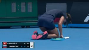 <p>Dalila Jakupovic gab nach einer Hustenattacke auf.</p>