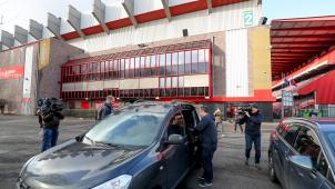 <p>Am Mittwoch durchsuchten Fahnder auch das Stadion bzw. die Büros von Standard Lüttich.</p>