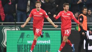 <p>Unions Marius Bülter (l) jubelt mit Christopher Lenz über sein Tor zum 0:1 gegen Bremen.</p>