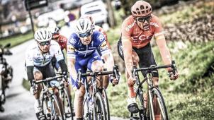 <p>Die Hauptdarsteller 2019: Greg Van Avermaet (Zweiter) vor Sieger Zdenek Stybar und Alexey Lutsenko (Vierter, von rechts), dahinter Tim Wellens (Dritter) und Dylan Teuns (Fünfter).</p>