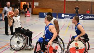 <p>Die Roller Bulls Ostbelgien (Jamaa Saadi am Ball) stehen vor einem ereignisreichen Wochenende.</p>