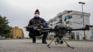 <p>Big Brother schaut zu: Drohnenüberwachung und Handy-Ortung werden als „innovative Maßnahme“ gegen Corona gepriesen.</p>