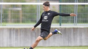 <p>Marciano Aziz: „Ich habe mich an den Spielrhythmus der A-Spieler gewöhnt.“</p>