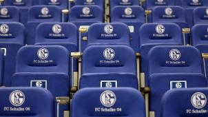 <p>Dauerkartenbesitzer, die auf ihre anteilige Auszahlung verzichten, sollen ein Sondertrikot mit der Aufschrift „#NurImWir“ geschenkt bekommen.</p>