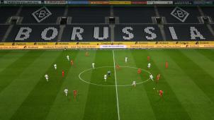 <p>Die Bundesliga könnte vor leeren Rängen spielen.</p>