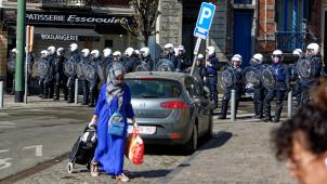<p>Der Tod eines 19-Jährigen bei einer Verfolgungsjagd mit der Polizei hat in der Hauptstadt Unruhen ausgelöst.</p>