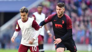 <p>Noch steht nicht fest, wann und ob der Ball bald wieder rollt.</p>