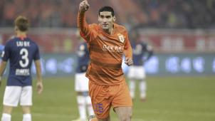 <p>Marouane Fellaini ist als Geldgeber für Standard Lüttich im Gespräch.</p>