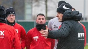 <p>Heiko Herrlich, der neue Augsburger Trainer, musste 67 Tage auf sein Debüt warten.</p>