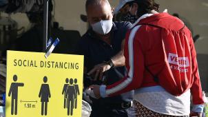 <p>Der Mindestabstand von 1,5 M. hat sich eingebürgert. Foto: belga</p>