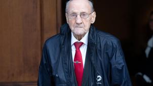 <p>Roger Decock vor einem Jahr bei einer Beerdigung des ehemaligen Sportdirektors Jef Braeckevelt.</p>