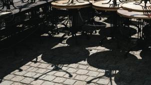 <p>Weil das Horeca-Gewerbe schließen musste, fehlte es auch hier an Mehrwertsteuereinnahmen für den Staat.</p>