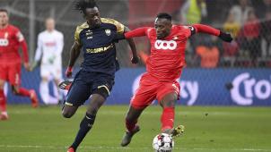 <p>Amara Baby (links) im Trikot des FC Antwerp</p>