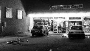 <p>Am 27. September 1985 überfiel die Bande einen Delhaize-Supermarkt in Overijse und tötete dabei fünf Menschen.</p>