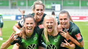 <p>Die „Wölfinnen“ bejubeln ihren vierten Meistertitel in Folge.</p>