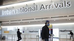 <p>England lockert seine im Zuge der Corona-Pandemie getroffenen Quarantäne-Vorschriften für Einreisende: Besucher unter anderem aus Belgien, Frankreich, Spanien und Italien müssen sich ab dem 10. Juli bei ihrer Ankunft nicht mehr selbst für 14 Tage isolieren. Foto: Matt Dunham/AP/dpa +++ dpa-Bildfunk +++ |</p>