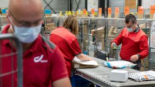 <p>Bpost profitiert vom Boom im Online-Handel, verliert aber im Briefgeschäft.</p>