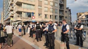 <p>Die Polizei musste mit einem Großaufgebot gegen teils sehr aggressive „Gäste“ vorgehen.</p>