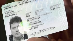 <p>Im Januar wurde in Lokeren der erste Personalausweis mit Fingerabdruck ausgestellt.</p>