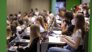 <p>Mehrere flämische Universitäten bitten ihre Studenten, die vom Nationalen Sicherheitsrat angekündigten Lockerungen nicht zu befolgen.</p>