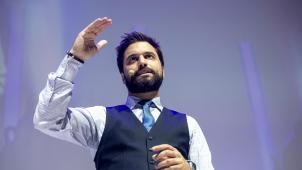 <p>Georges-Louis Bouchez, MR-Vorsitzender, hat seine Partei durch einen Alleingang in eine Krise gestürzt.</p>