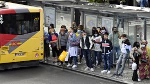 <p>Aus Angst, sich in voll besetzten Bussen anzustecken, ziehen viele Belgier wieder das Auto vor.</p>