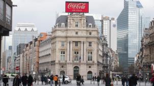 <p>Wird bald Geschichte sein: die XXL-Leutreklame von Coca-Cola.</p>