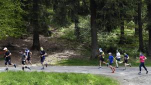 <p>Wer eine Covid-Erkrankung mit schwerem Verlauf hinter sich hat, sollte sich vor dem sportlichen Wiedereinstieg gründlich durchchecken lassen.</p>