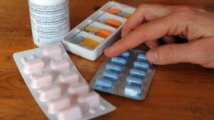 <p>Auch wenn HIV noch nicht heilbar ist, gibt es heutzutage sehr gute Therapiemöglichkeiten und wirksame Medikamente.</p>