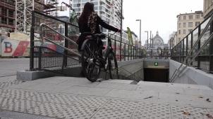 <p>Das neue Fahrradparkhaus befindet sich unter dem Teniersplaats.</p>