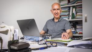 <p>Hat die Zahlen im Blick: Biostatistiker Geert Molenberghs.</p>