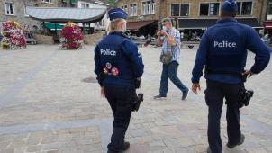 <p>Aktuell und auch während der bevorstehenen Feiertage gelten strenge Corona-Regeln. Was darf die Polizei, um gegen Verstöße vorzugehen?</p>