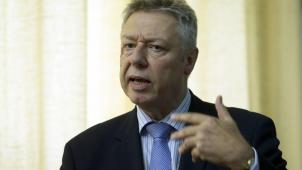 <p>Nach ihm ist (vorübergehend) eine Haltestelle benannt: STIB-Generaldirektor Kris Lauwers.</p>