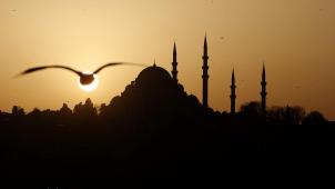 <p>Klassenfahrt nach Istanbul trotz Reiseverbot.</p>