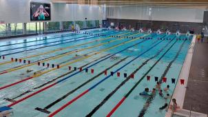 <p>Ein Blick von oben in das neue Schwimmbad</p>